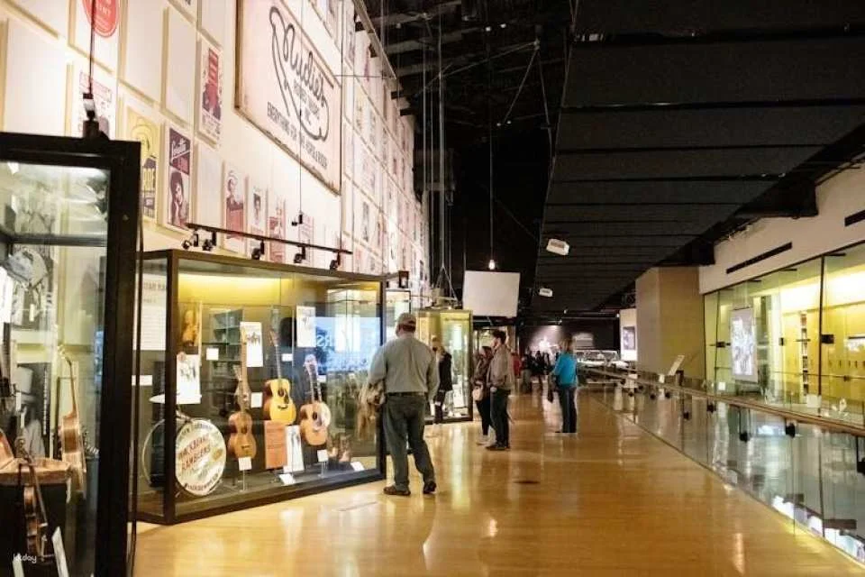Nashville Country Music Hall of Fame and Museum and audio guide