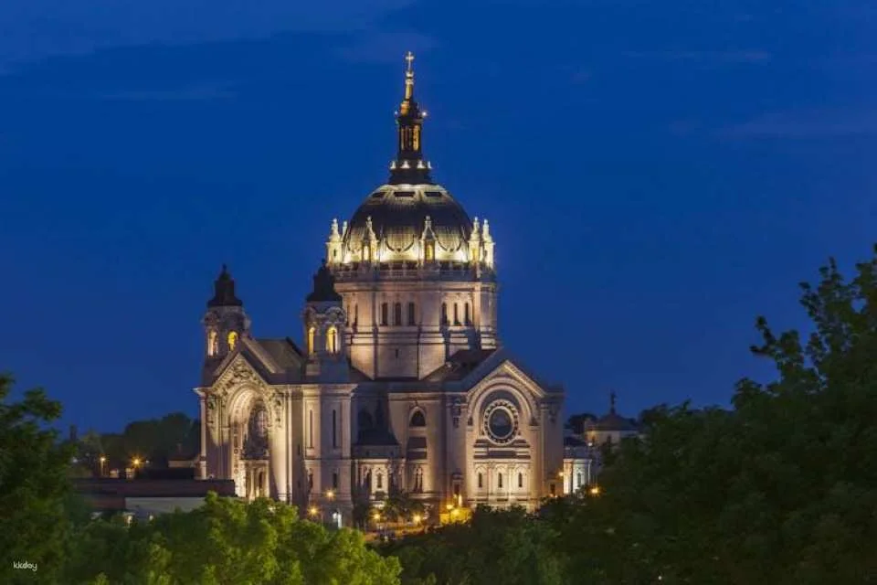 Cathedral of Saint Paul official daily guided tour