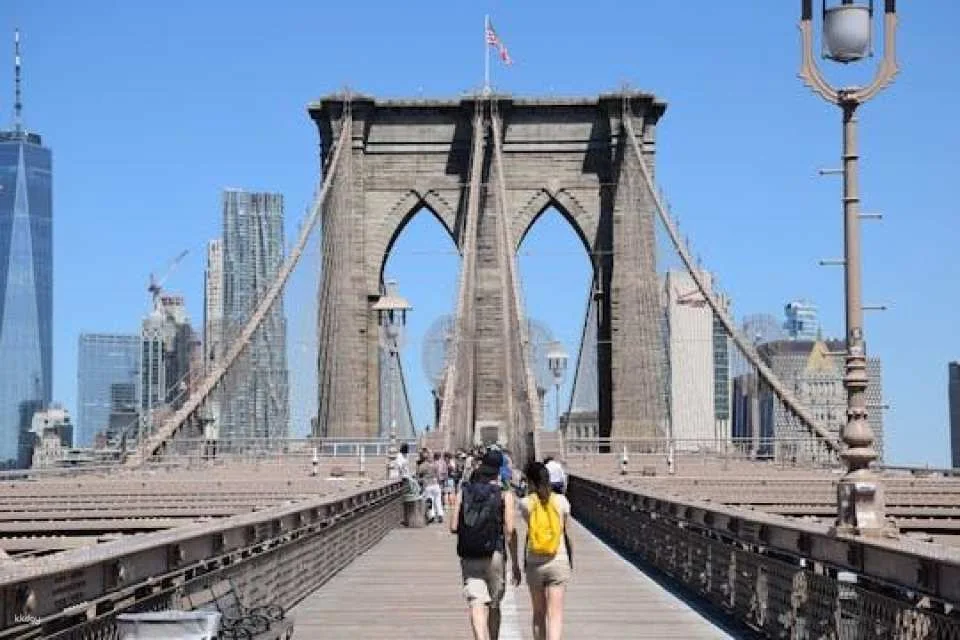 Neighborhoods of New York tour: Brooklyn, Bronx, Harlem, Queens and Coney Island (614315)