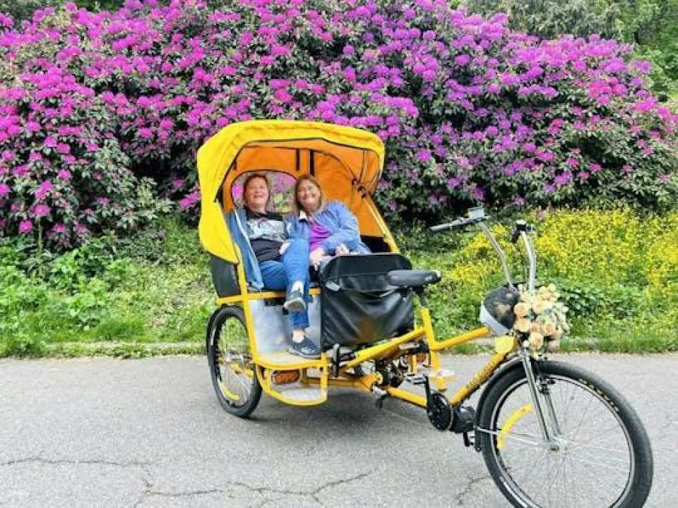 Guided pedicab tour through New York's Central Park (614378)