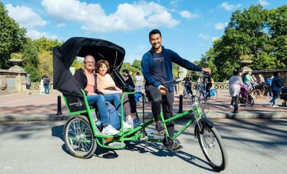 Guided pedicab tour through New York's Central Park