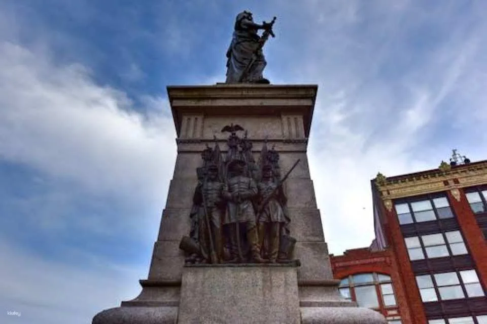 Self-guided walking audio tour of downtown Portland