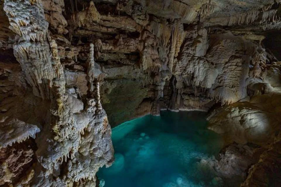 Natural bridge caverns discovery tour