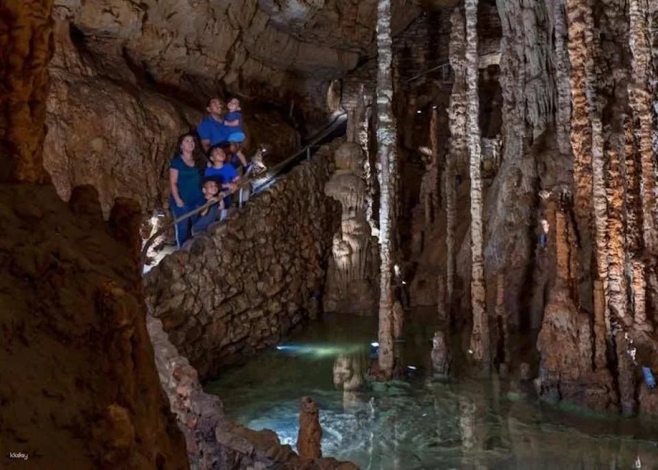 Natural bridge caverns discovery tour