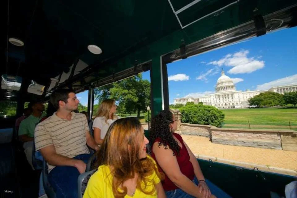 Old Town Trolley hop-on hop-off tours of Washington D.C.