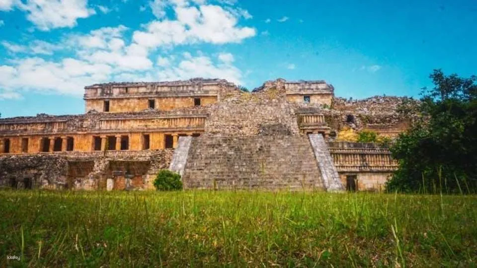 Tour of Xcambó Archeological Area and Progreso City