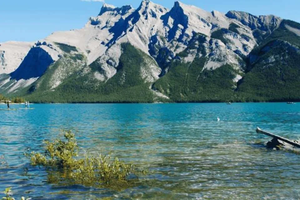 Lake Minnewanka hike and Vermilion Lakes sunset experience