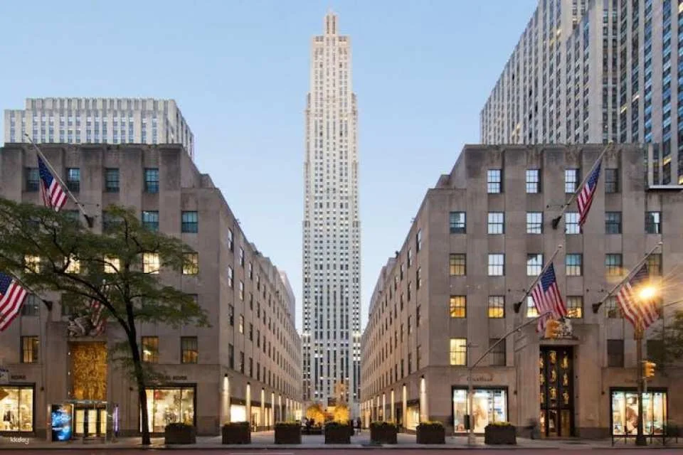 Rockefeller Center Guided Walking Tour With Optional Top of the Rock