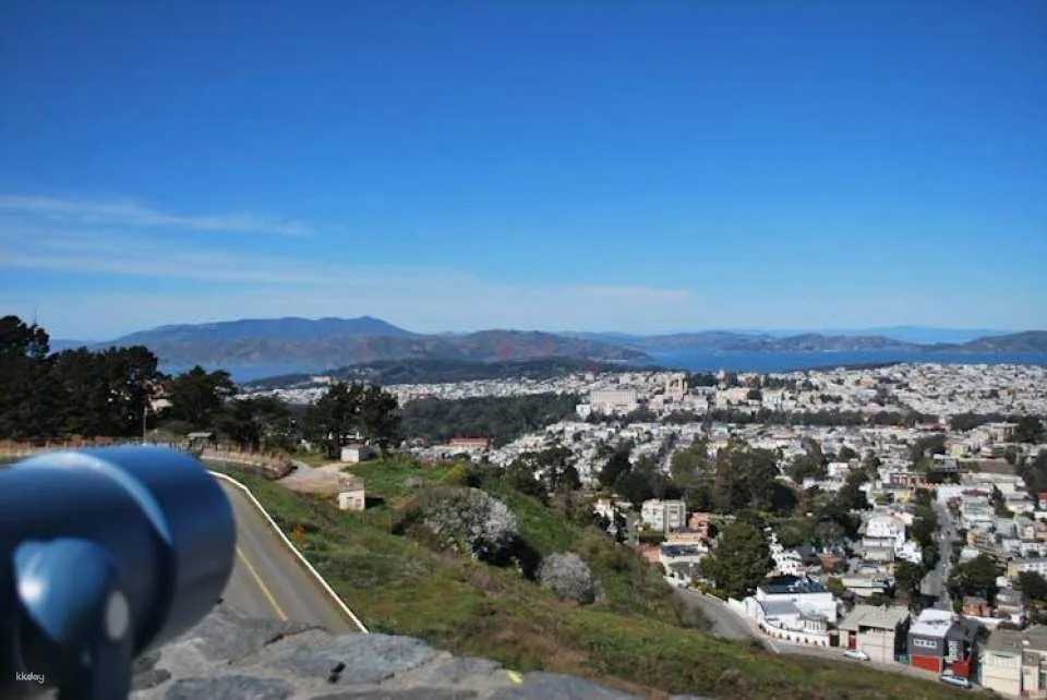 San Francisco Grand City bus tour and Aquarium of the Bay tickets
