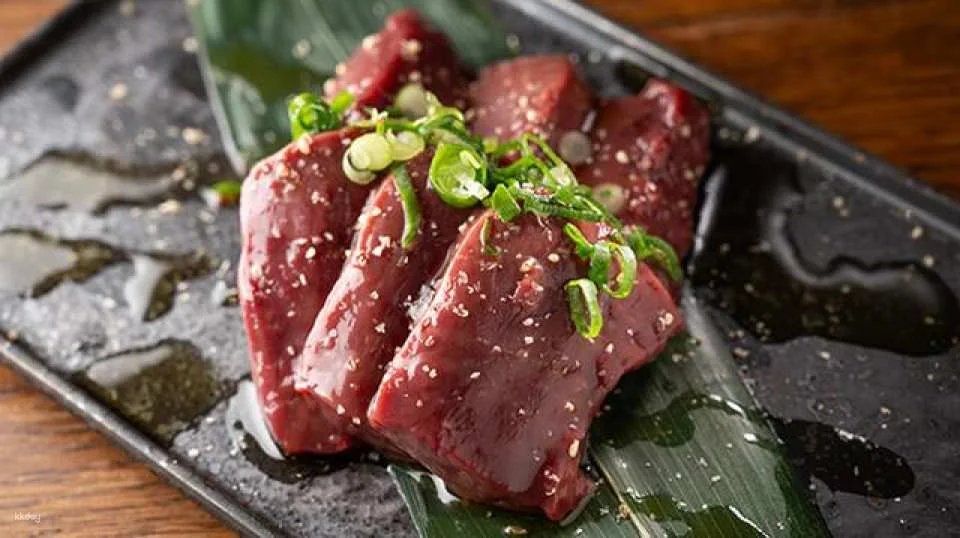 Roppongi, Tokyo | Macho Macho, a muscular yakiniku restaurant | Special set meals featuring performances by professional chefs