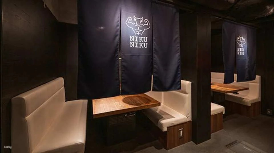 Roppongi, Tokyo | Macho Macho, a muscular yakiniku restaurant | Special set meals featuring performances by professional chefs