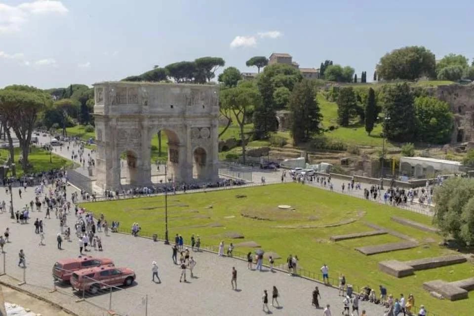 Colosseum with gladiators' access and Ancient Rome guided tour