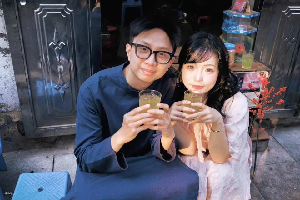 Hanoi: Traditional Ao Dai Photoshoot Experience