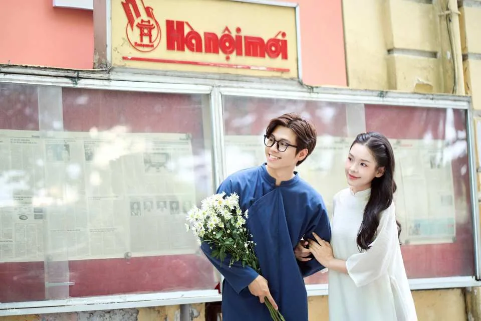 Hanoi: Traditional Ao Dai Photoshoot Experience