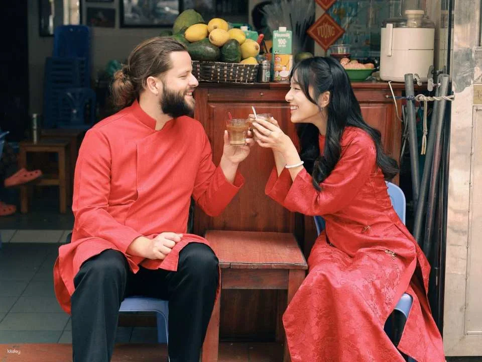 Hanoi: Traditional Ao Dai Photoshoot Experience