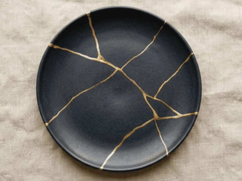 Kyoto Kawaramachi Artisan Workshop Experience: Make wooden chopsticks and enjoy ramen, sharpen knives and learn how to make Kintsugi matcha.