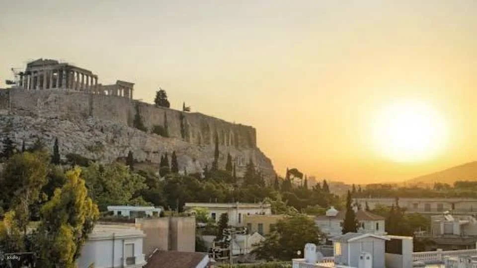 Athens Acropolis small-group guided tour during quieter hours (615974)