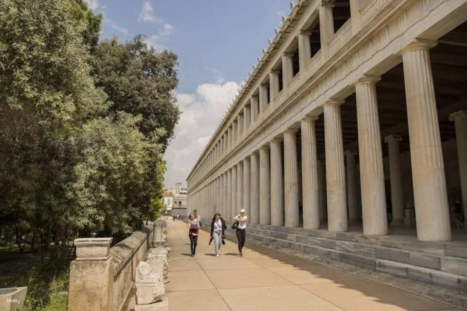 Athens Acropolis small-group guided tour during quieter hours