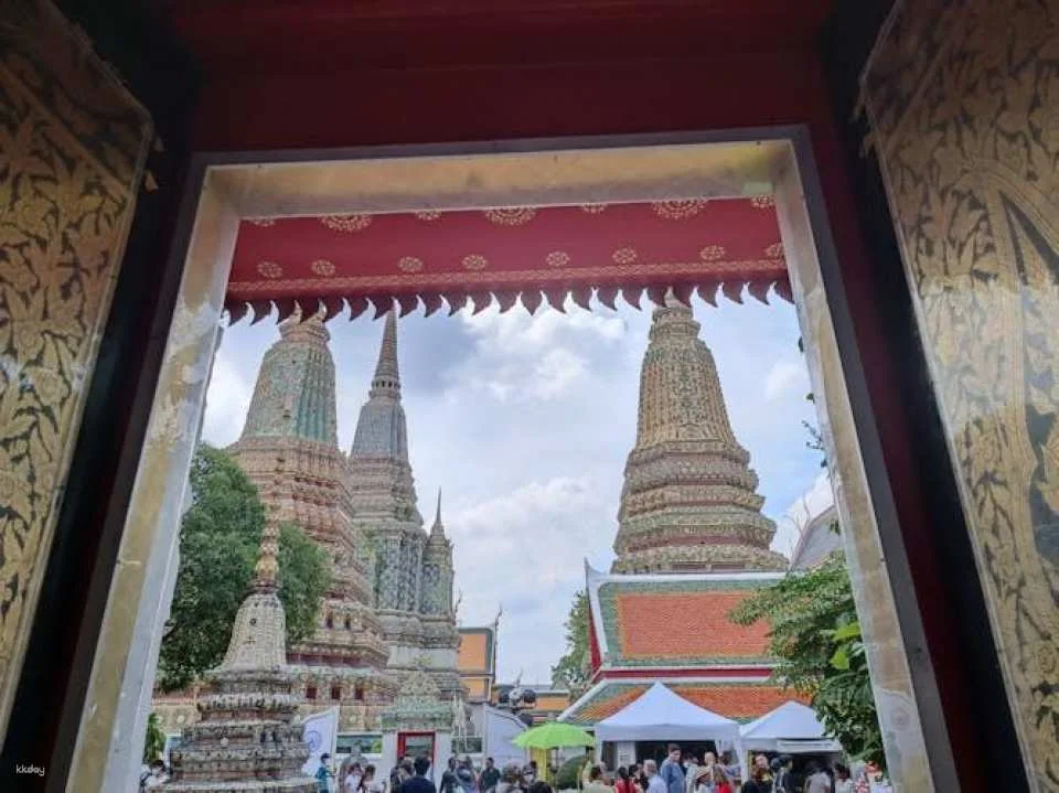 Temples of Bangkok and Grand Palace half-day guided tour