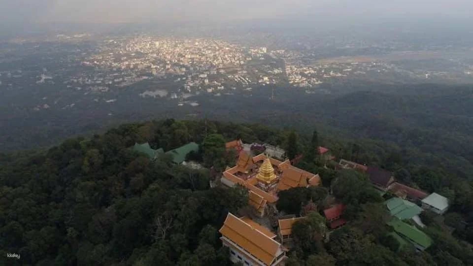 Chiang Mai City and Temples tour