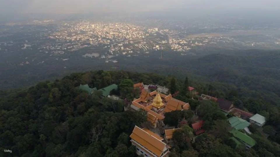 Chiang Mai City and Temples tour
