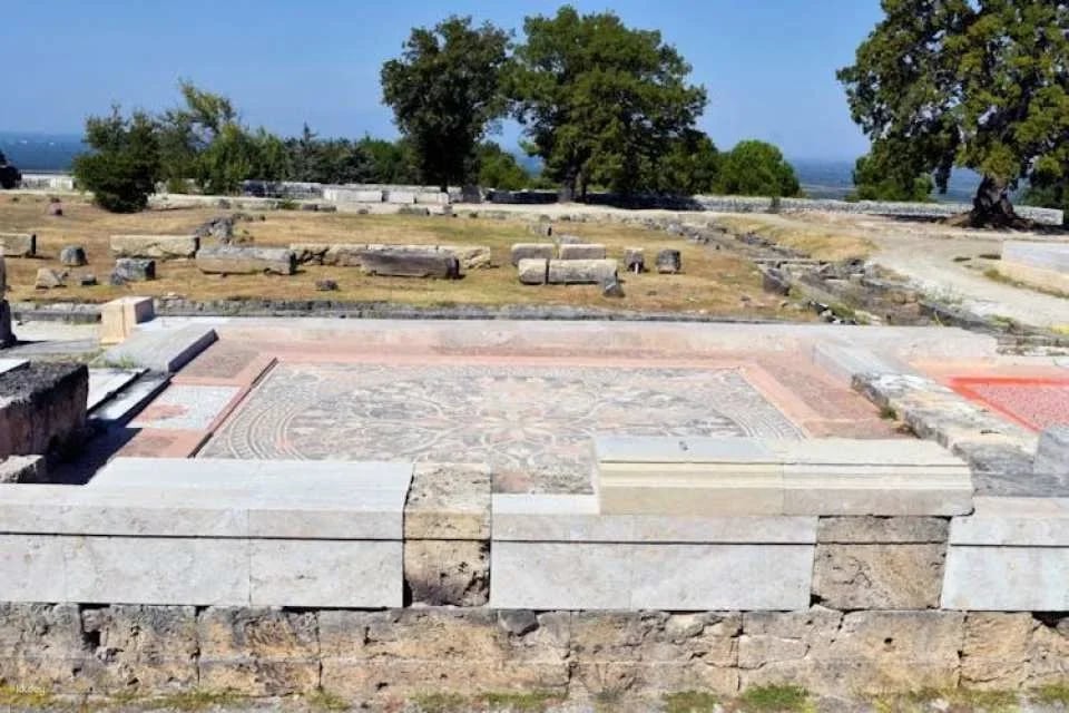 Polycentric and Royal Graves of Aigai Museum tickets with audio tour