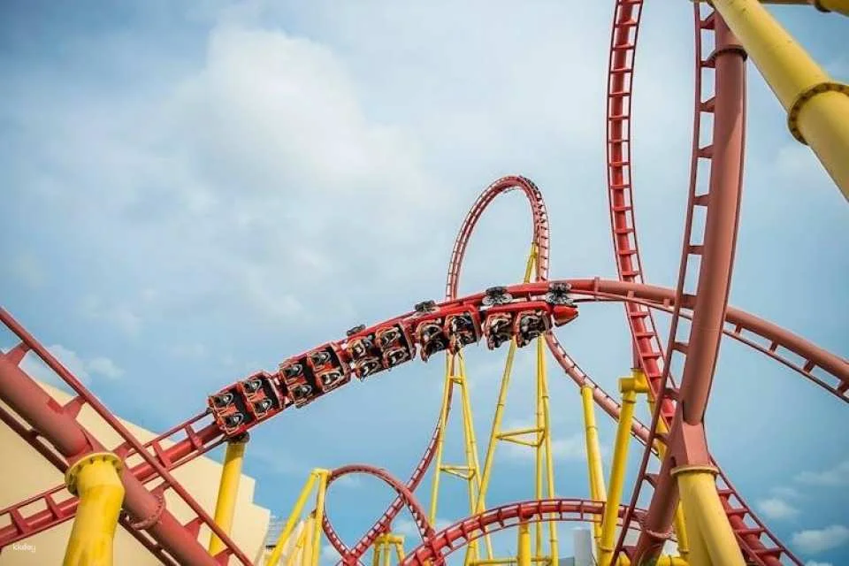 Full-day pass to Vietnam’s premier island theme park