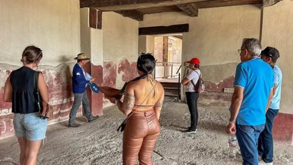 Early Teotihuacan guided tour