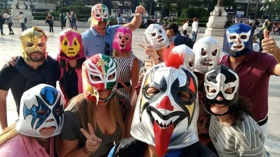 Wrestling guided tour in Mexico City
