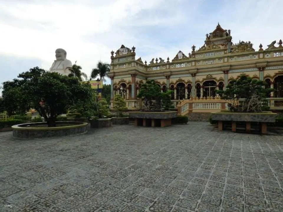 Full-day Mekong Delta guided tour from Ho Chi Minh with lunch