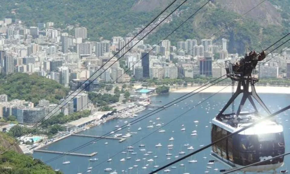 Sugar Loaf city tour and cable car from Rio