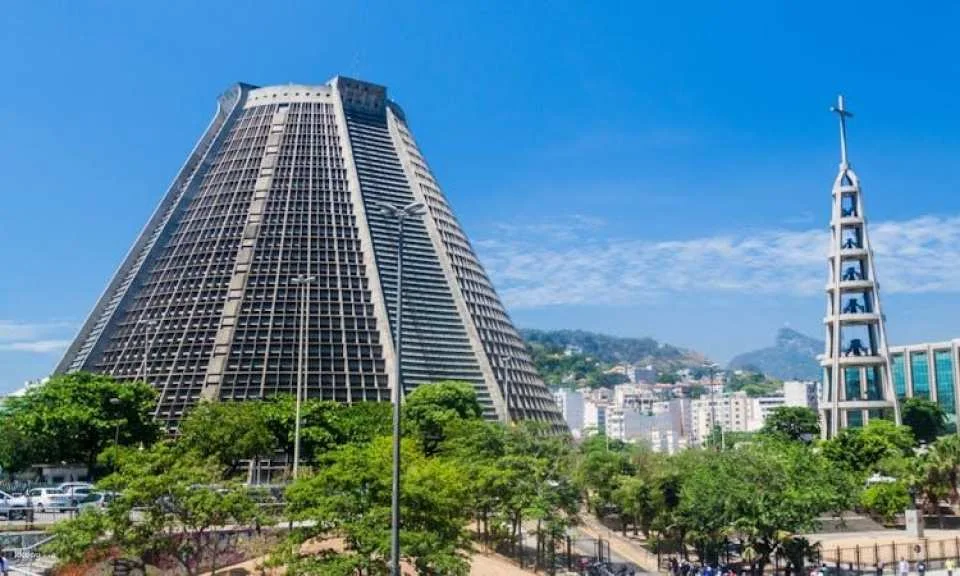 Rio in a day: city tour with Sugarloaf, Corcovado Mountain with Christ Redeemer