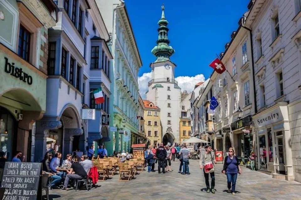 Bratislava walking tour with castle entrance ticket
