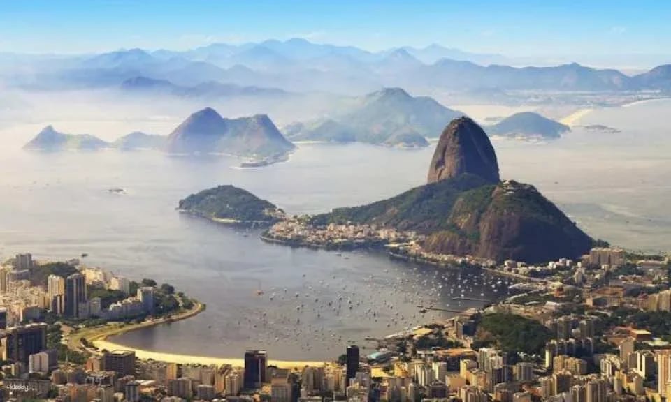 Rio two days guided tour with Christ Redeemer, Sugarloaf, barbecue lunch, and private transfer