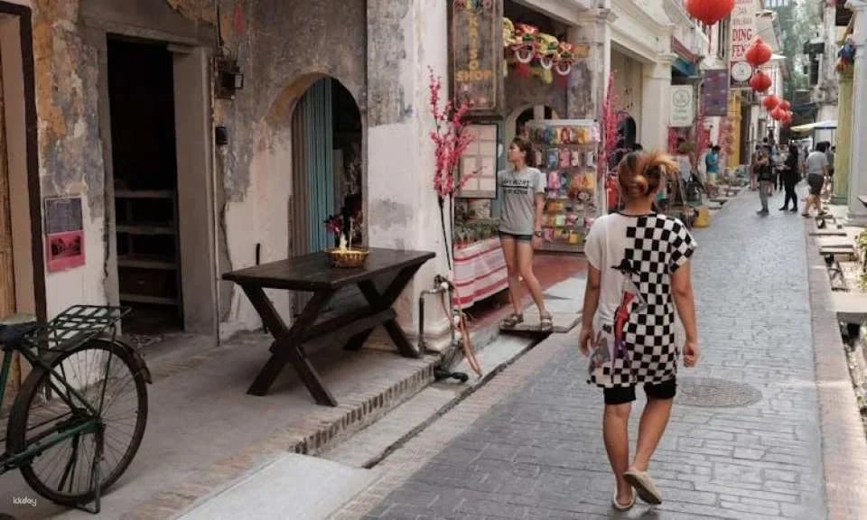 Ipoh private day trip from Kuala Lumpur with lunch