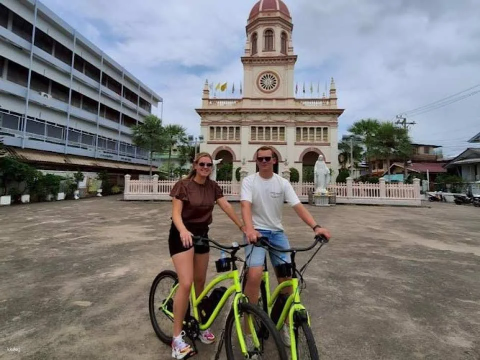 Bangkok small-group electric bike tour