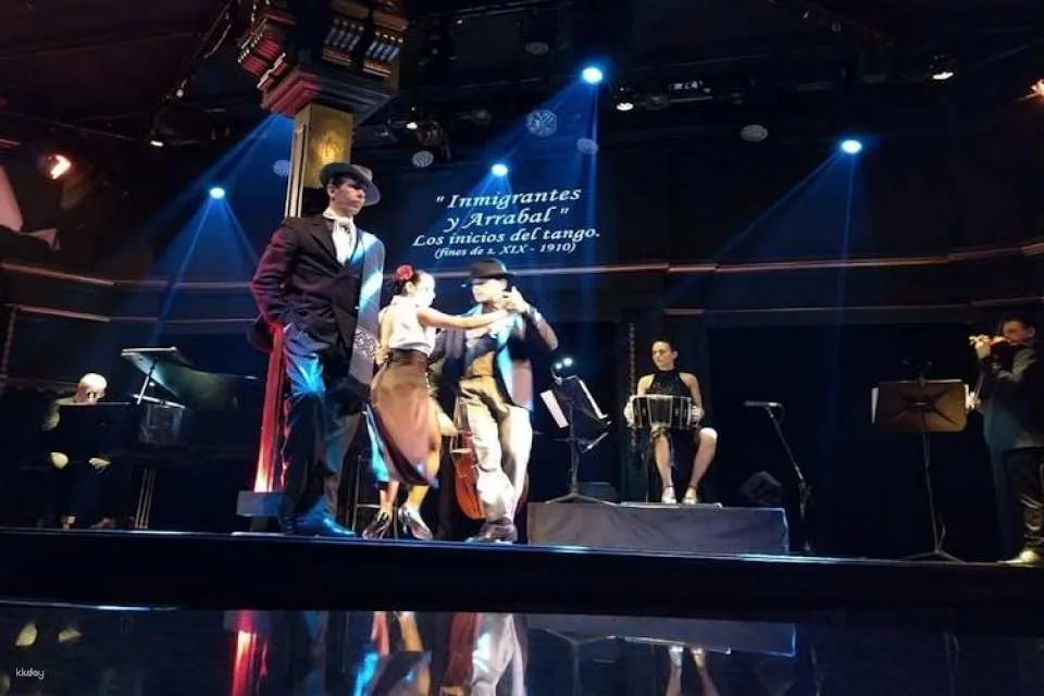 Buenos Aires El Querandí tango show with optional dinner