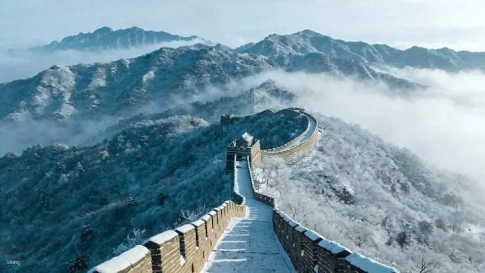 Badaling Great Wall VIP access with guided tour and  transfer