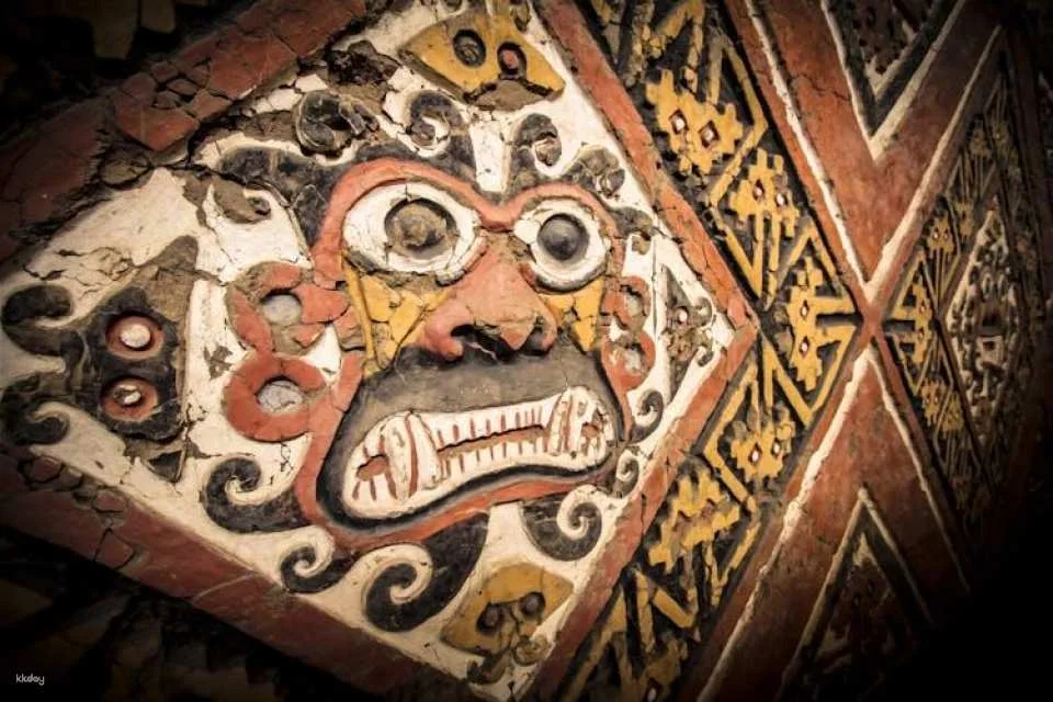 Moche Valley's Ancient Pyramids and Chan Chan Citadel Private Tour
