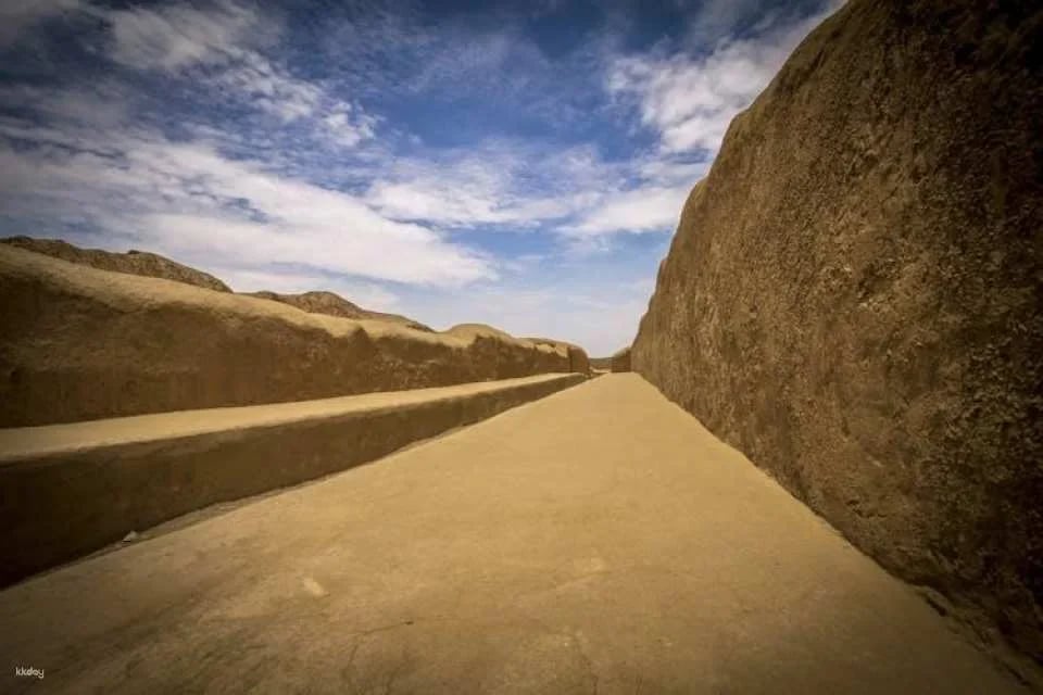 Moche Valley's Ancient Pyramids and Chan Chan Citadel Private Tour