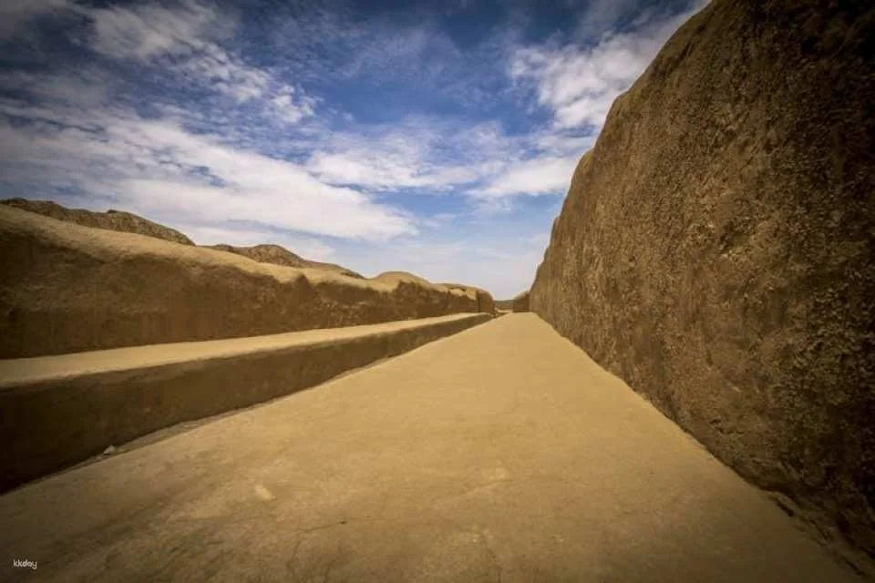 Moche Valley's Ancient Pyramids and Chan Chan Citadel Private Tour