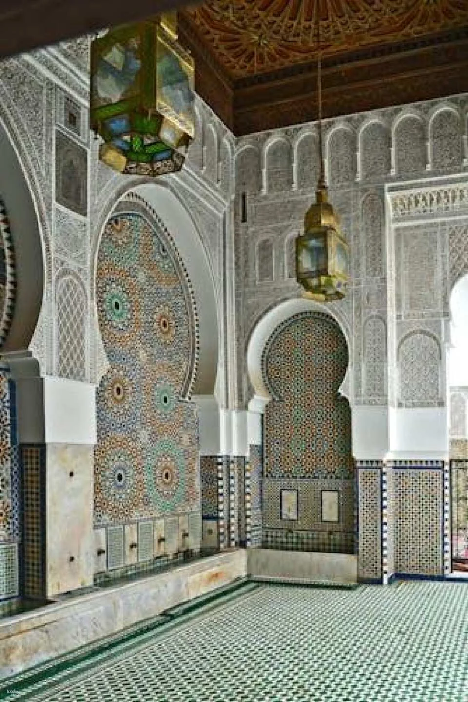 Private guided tour of the Old Medina in Fez