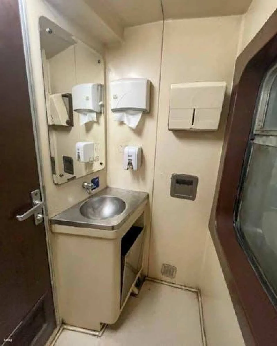 Best of Cairo tour from Luxor with sleeper train tickets