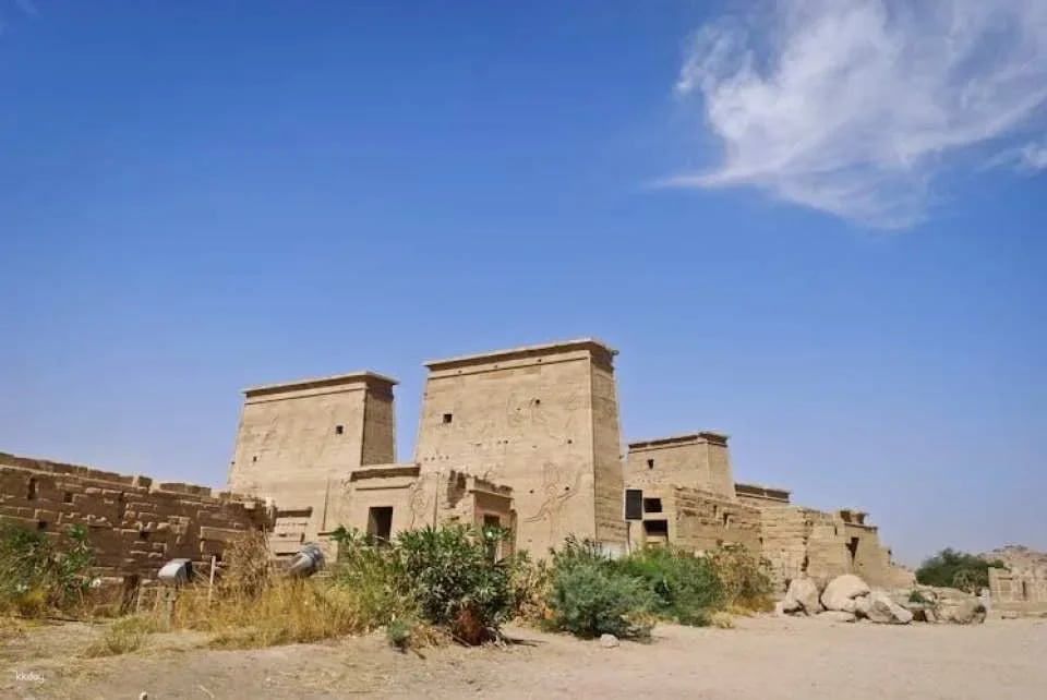 7-day Tour of Luxor and Aswan Highlights aboard Iberotel Crown Emperor