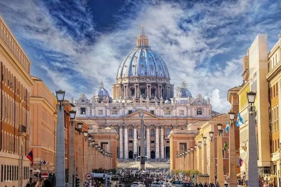 Vatican Gardens with bus tour and Vatican Museums