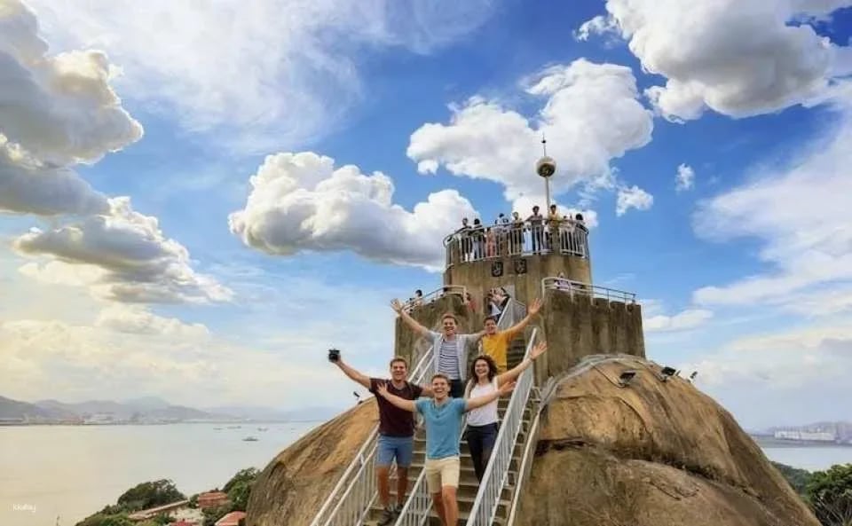 Premium Xiamen private tour with Gulangyu Island and urban gems