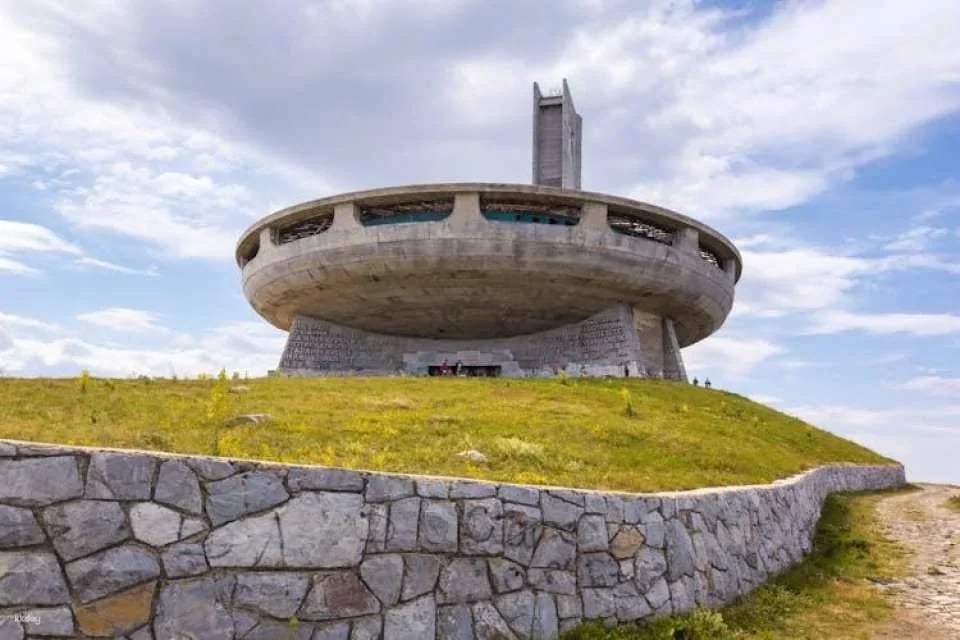 Half-day tour to Buzludzha and Shipka from Veliko Tarnovo
