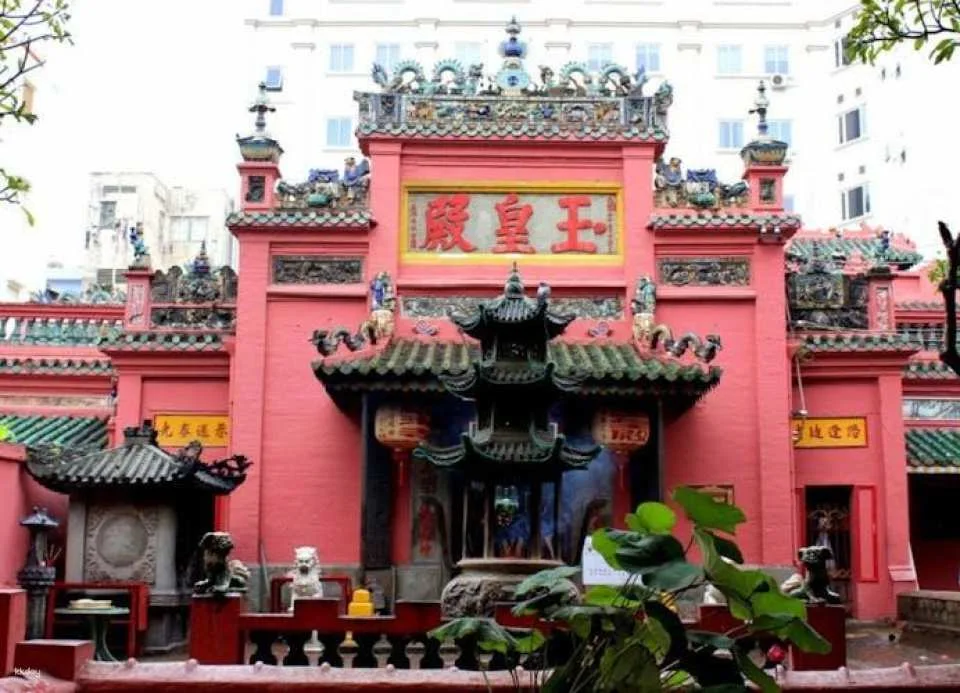 Half-day tour of Ho Chi Minh City's diverse spiritual sites