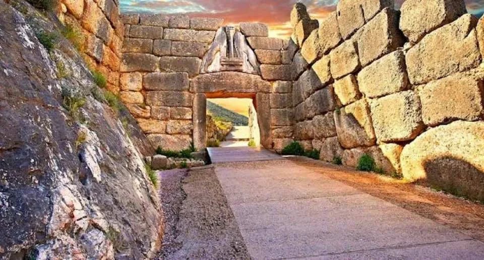 Corinth Canal, Mycenae and Nafplion Full-day Tour