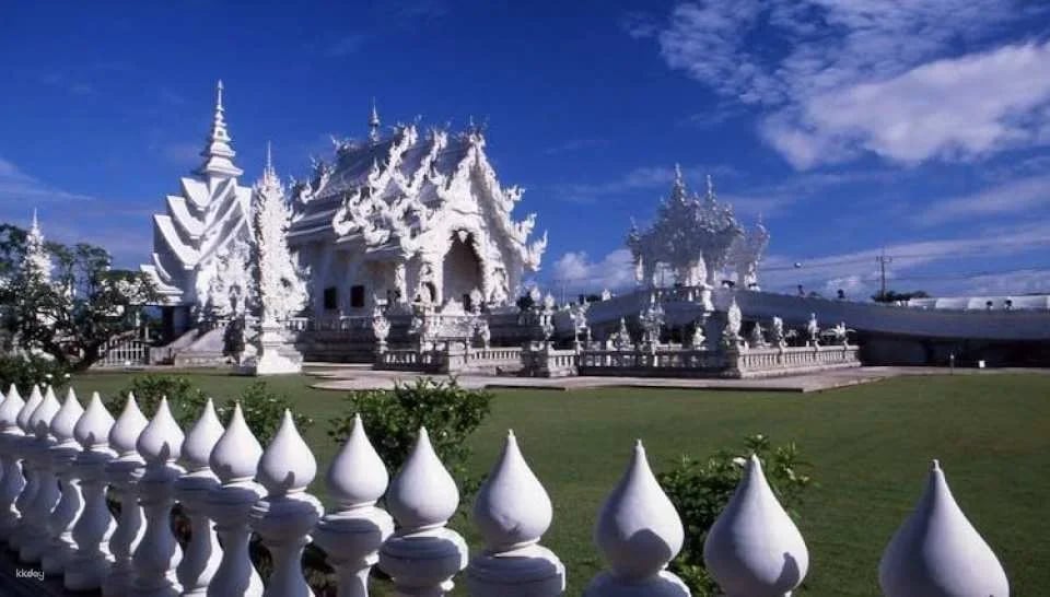Chiang Rai City and Temples half day tour